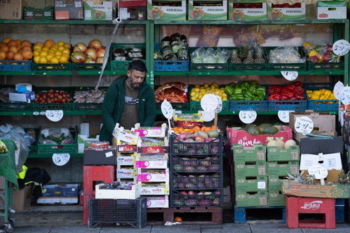 通胀危机下加工食品受英国人青睐，澄海盛隆纸品市场前景广阔